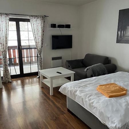 Apartman Viktoria 5 Ружомберок Екстериор снимка